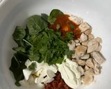 Foto del paso 3 de la receta: Wrap de pollo con mozzarella y chorizo