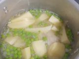 بطاطا بالجلبانة والدجاج
