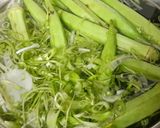 Hình bước làm 1 của món Lẩu chua giải ngán cho cuối tuần sum họp