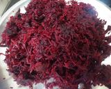 A picture of step 2 of Beetroot Rava Dosa.