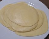 Foto del paso 5 de la receta: Tapa de empanadas con aceite de oliva al horno