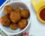 A picture of step 12 of Poha Pakoda.