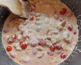 Foto del paso 5 de la receta: Corbatas con pollo en salsa de jitomate