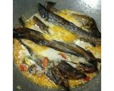 Foto langkah ke 3 dari resep Mangut ikan lais asap.