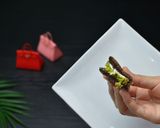 Foto langkah ke 8 dari resep Biscuit Coklat Dubai 4 Bahan Tanpa Oven.