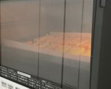 Foto langkah ke 6 dari resep Garlic Bread Sat Set Modal Roti Tawar.