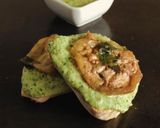 Foto del passaggio 5 della ricetta Bruschette con melanzane grigliate e pesto di menta