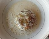 A picture of step 7 of Yam-eggroll.