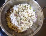 A picture of step 2 of Cauliflower Creamy Soup.