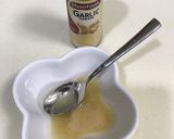 Hình bước làm 4 của món Ba chỉ xông khói cuộn đỗ cô ve