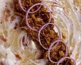 A picture of step 6 of Chicken roll paratha.