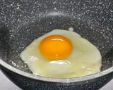 Foto langkah ke 1 dari resep Telur Mata Kicap.