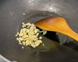 A picture of step 3 of Stir-Fried Soft Tofu with Minced Pork and Chili Paste (Tofu Recipe Ep 16).