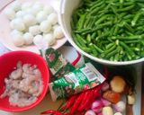 Foto langkah ke 1 dari resep Gulai Kacang Panjang Telur Puyuh Mudah Lezat.