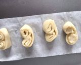 Foto del paso 2 de la receta: Mini palmeritas con miel