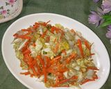 Foto langkah ke 4 dari resep Orak Arik Wortel Kubis.
