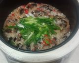 Foto langkah ke 5 dari resep Nasi Ublek Jamur Magicom.