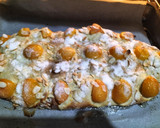 Foto del paso 20 de la receta: Coca de San Juan con albaricoques y almendras