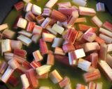 A picture of step 1 of Rhubarb overnight oats.