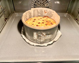 Foto del paso 4 de la receta: Tarta de queso ricotta con pepitas de chocolate