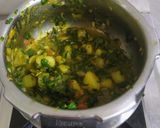 A picture of step 4 of Aloo palak in pressure cooker.