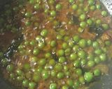 A picture of step 6 of Baingan bharta matar wala.