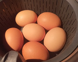 Foto del paso 1 de la receta: Huevos rellenos de pechuga de pollo con bechamel Thermomix