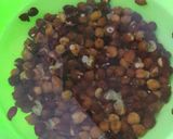 A picture of step 2 of Kathiyawadi choley.