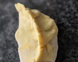 A picture of step 6 of Spicy Potato chilli momos.