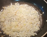 Foto del paso 6 de la receta: Cestas de masa brisa rellenas de gambas y setas