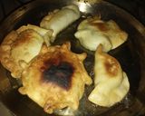 Foto del paso 2 de la receta: Pastelitos con tapas de empanada de  copetín