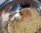 Foto langkah ke 3 dari resep Martabak Mie.