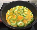 A picture of step 3 of Bitter Gourd Omelette.