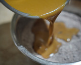 Foto langkah ke 2 dari resep Kue coklat rice cooker.