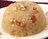 A picture of step 9 of Suji ka Halwa.
