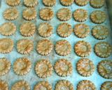Foto langkah ke 4 dari resep Kue Kacang / Peanut Butter Cookies.