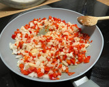 Foto del paso 2 de la receta: Shakshuka con berenjenas y feta (שקשוקה / شكشوكة)