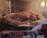 A picture of step 4 of Cheese Crust Veg Pizza.