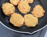 Foto langkah ke 7 dari resep Easy Cooking: Chicken & Tofu Fritters (Perkedel Ayam & Tahu).
