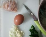 Foto langkah ke 1 dari resep Sohun goreng cabe hijau, telor, daging.