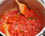 A picture of step 10 of Classic Tomato Spaghetti.