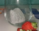 Foto langkah ke 4 dari resep Korean Milky Strawberry.