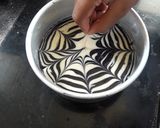 A picture of step 5 of Marble cake.