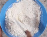 Foto langkah ke 2 dari resep Corndog Mozzarella Sosis.