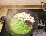 A picture of step 6 of Seafood Paella.