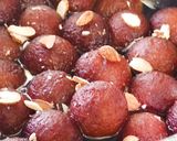 A picture of step 6 of Khava gulab jamun.