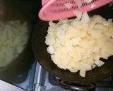 A picture of step 1 of Karahi Aloo.