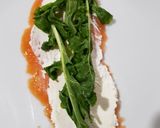 Foto del passaggio 2 della ricetta Involtini di Salmone affumicato con rucola e philadelphia