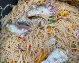 A picture of step 5 of Stir fry spaghetti.