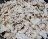 Foto langkah ke 1 dari resep Ayam Suwir Pedas Manis.